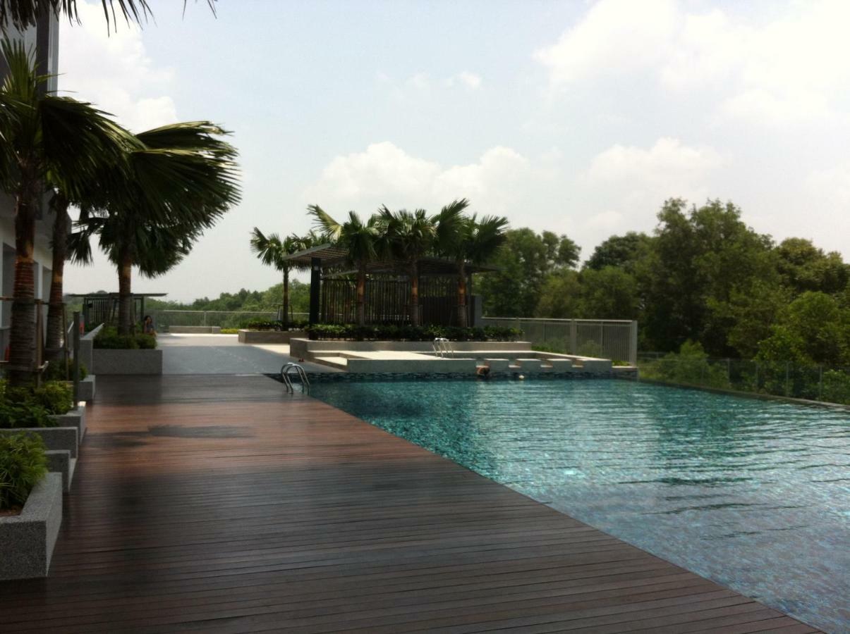 Skyloft Muslim Suite Johor Bahru Eksteriør billede