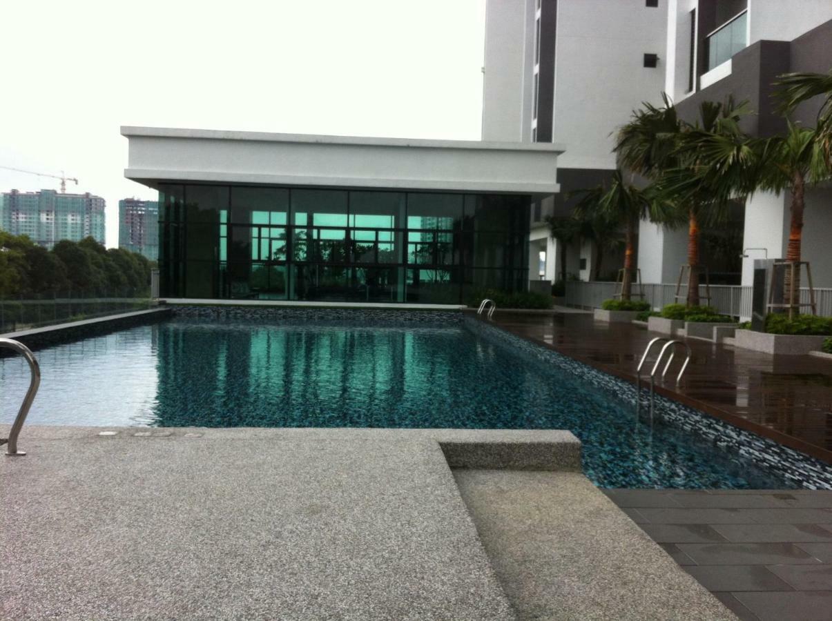 Skyloft Muslim Suite Johor Bahru Eksteriør billede